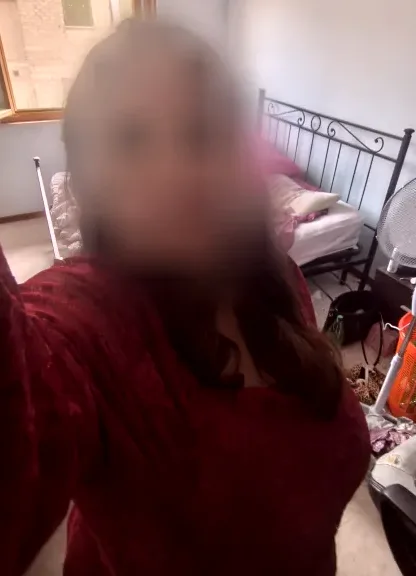 Ailsa, 32