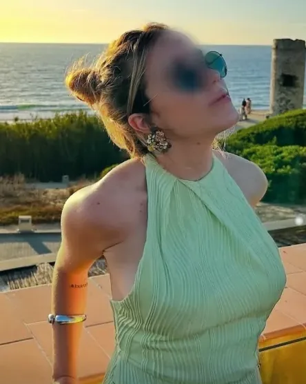 Aisha, 38