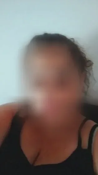 Amy, 33