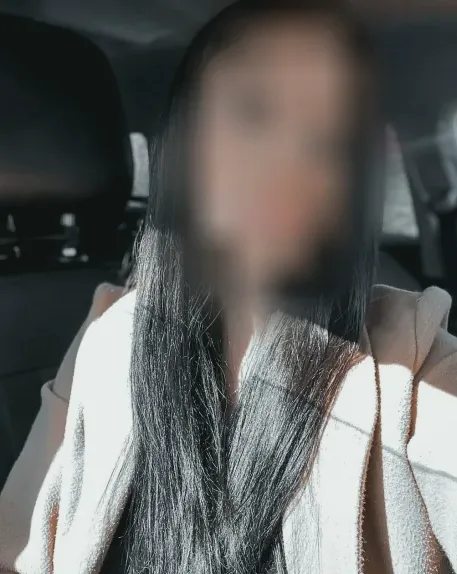 Courtney, 31