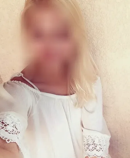 Ellie, 34