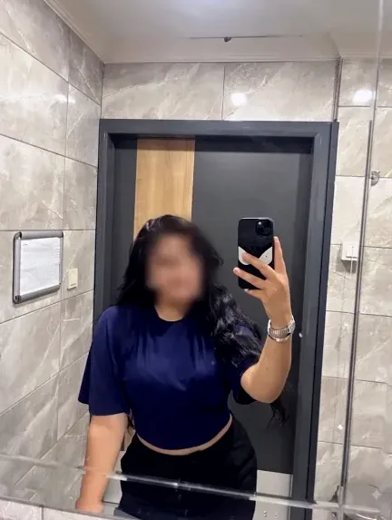 Ffion, 20