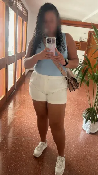 Hannah, 33