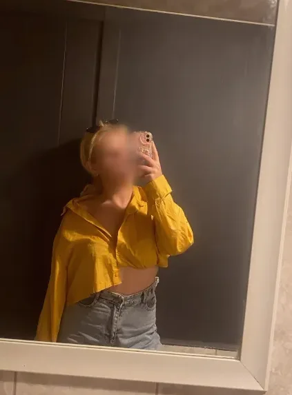 Iona, 23