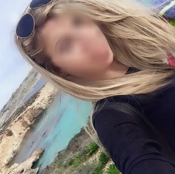 Kirsty, 34