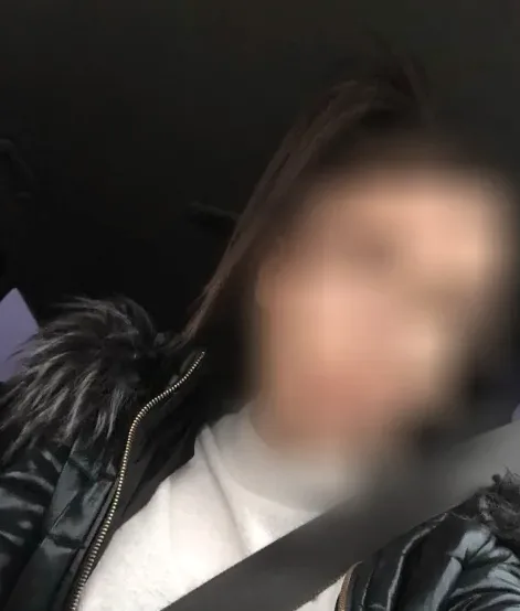 Lauren, 28