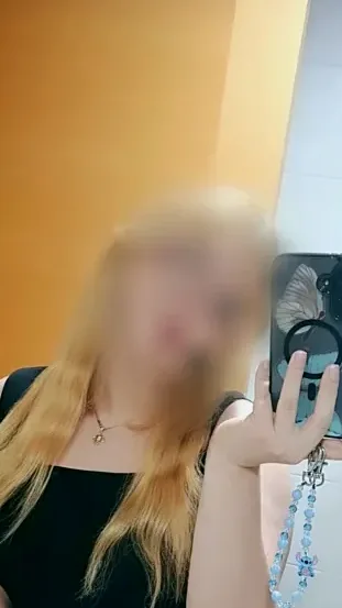 Leyla, 26