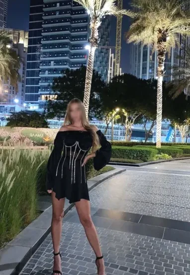 Leyla, 40