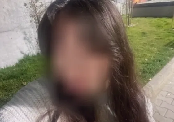 Megan, 22