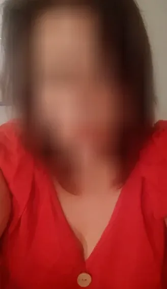 Saoirse, 37