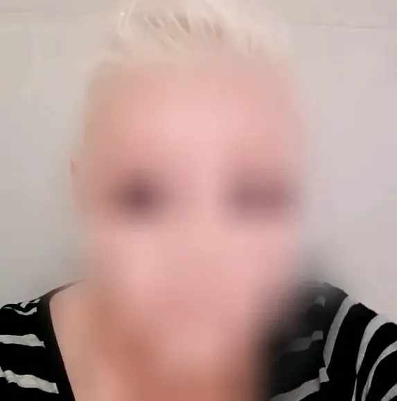 Saoirse, 39