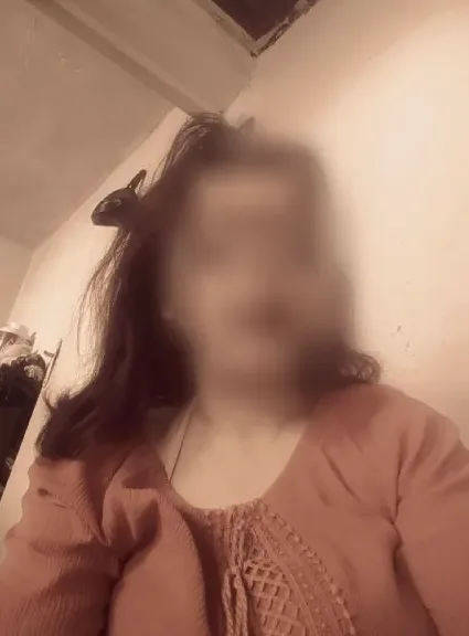 Sofia, 39